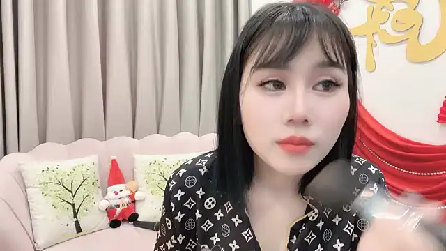 Snapshot of Meilian2021 chatting on 02.04.25 Meilian2021 online show from 02.04.25