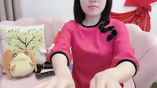 Snapshot of Meilian2021 chatting on 02.14.25 Meilian2021 online show from 02.14.25