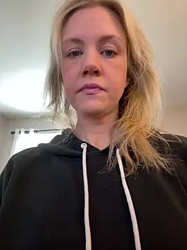 Snapshot of Kay_Cakes chatting on 02.26.26 Kay Cakes online show from 02.26.26