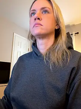 Snapshot of Kay_Cakes chatting on 03.03.26 Kay Cakes online show from 03.03.26