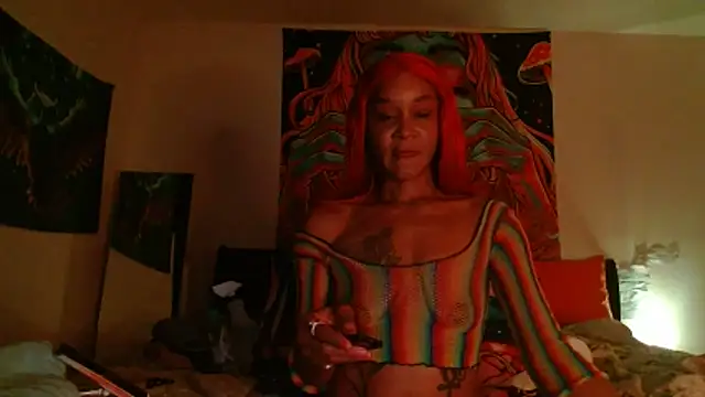 EnticingAaliyah online show from 04.05.26