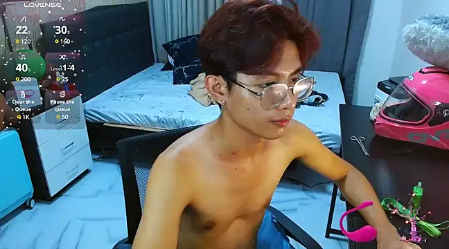 Snapshot of WildestTwink chatting on 03.05.25 WildestTwink online show from 03.05.25