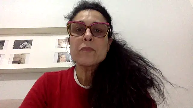 Snapshot of crudeliafrancy chatting on 02.25.26 crudeliafrancy online show from 02.25.26