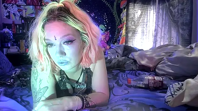 Snapshot of TEXASMARYYYJANE chatting on 10.27.25 TEXASMARYYYJANE online show from 10.27.25