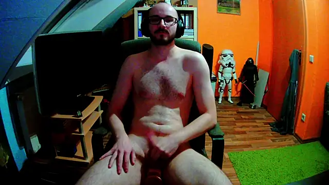 Snapshot of Unknown_Matteo chatting on 12.22.24 Unknown Matteo online show from 12.22.24