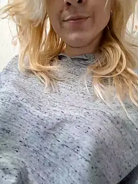 YogisticJuli666 online show from 03.11.25