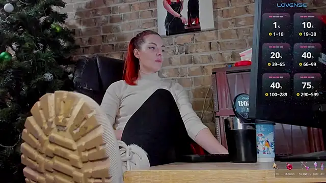 MrsVenus online show from 01.04.25