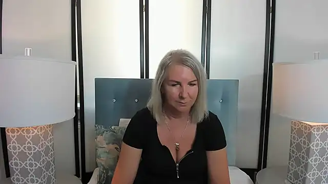 EricaTop online show from 03.23.25