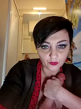 Snapshot of lucillabollente chatting on 02.07.25 lucillabollente online show from 02.07.25