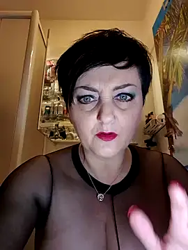 Snapshot of lucillabollente chatting on 02.20.25 lucillabollente online show from 02.20.25