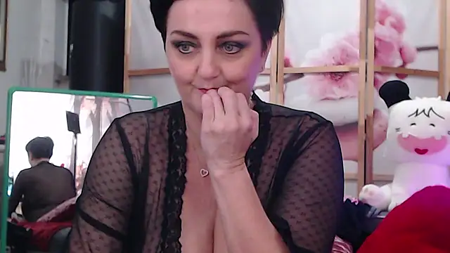 lucillabollente online show from 11.13.25