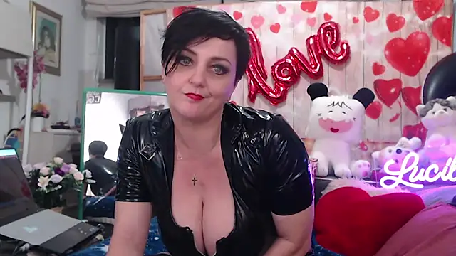 lucillabollente online show from 02.12.26