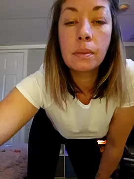 Snapshot of _NinaLuvSins_ chatting on 01.14.25 NinaLuvSins online show from 01.14.25