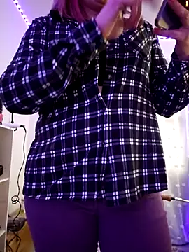 Snapshot of _NinaLuvSins_ chatting on 02.27.25 NinaLuvSins online show from 02.27.25