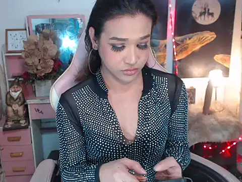 AsianMariaTs online show from 10.24.25