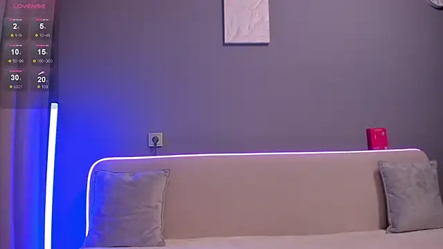 Snapshot of Malika_Lisan chatting on 11.10.25 Malika Lisan online show from 11.10.25