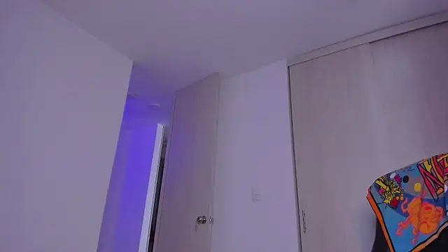 Snapshot of Lisegg_ chatting on 09.27.25 Lisegg online show from 09.27.25