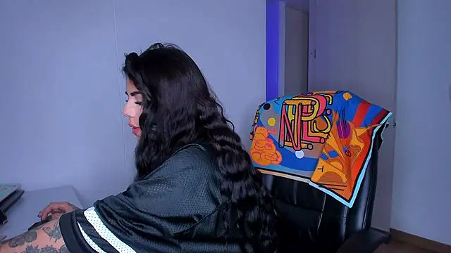 Lisegg  online show from 03.25.26