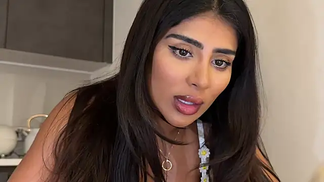 ArabicBarbie online show from 11.24.25