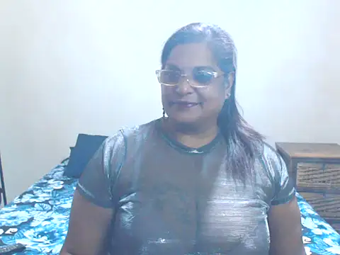 Snapshot of sexylax17 chatting on 10.21.25 sexylax17 online show from 10.21.25