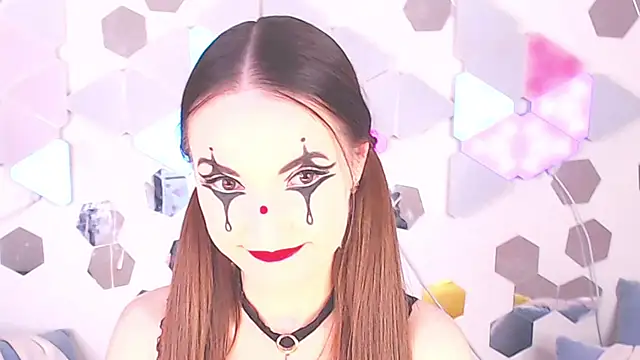 LexiKiss online show from 11.22.25