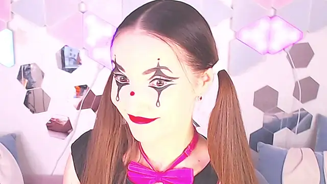 LexiKiss online show from 12.20.25