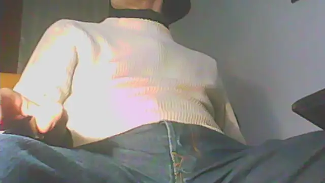 Snapshot of Moro_ra chatting on 11.04.25 Moro ra online show from 11.04.25