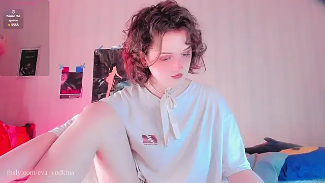 Snapshot of eva_vodkina chatting on 07.25.26 eva vodkina online show from 07.25.26