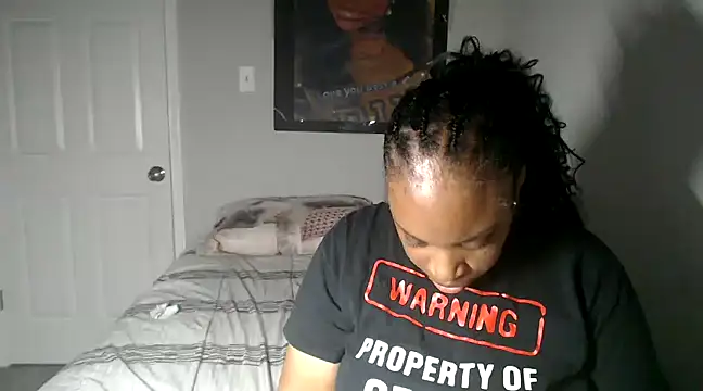 Sexymona1218 online show from 12.31.24