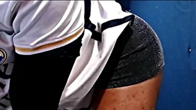 Snapshot of iBreakHeartz chatting on 11.17.25 iBreakHeartz online show from 11.17.25