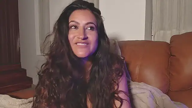 Snapshot of DeesseLuxure chatting on 03.09.25 DeesseLuxure online show from 03.09.25