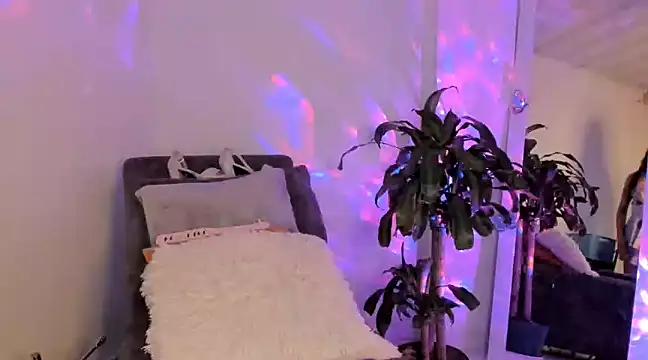 kirasofia online show from 01.22.25