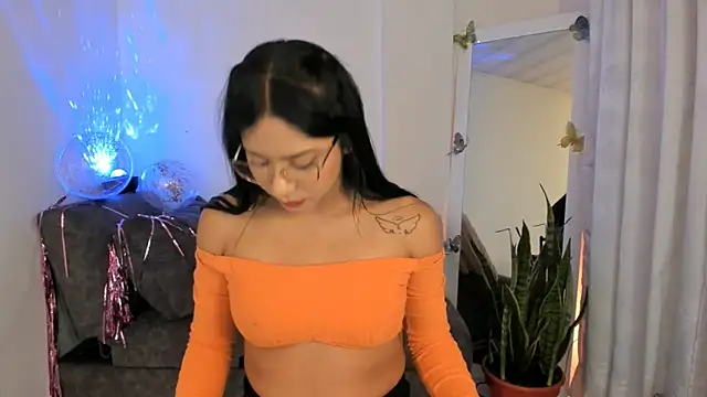 kirasofia online show from 09.13.25