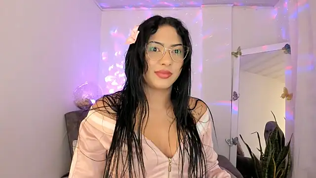 kirasofia online show from 09.25.25