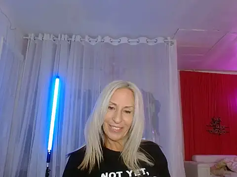 Snapshot of Sweet-Ginger chatting on 01.23.25 Sweet-Ginger online show from 01.23.25