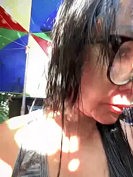 sweetieme online show from 10.31.25