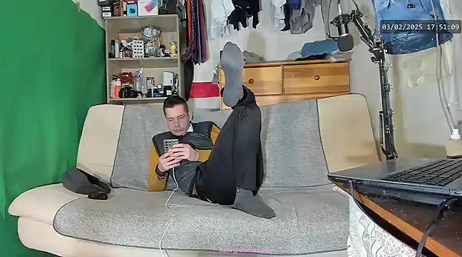 Snapshot of viraglaci18@xh chatting on 02.03.25 viraglaci18xh online show from 02.03.25