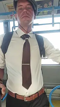 Snapshot of viraglaci18@xh chatting on 09.22.25 viraglaci18xh online show from 09.22.25