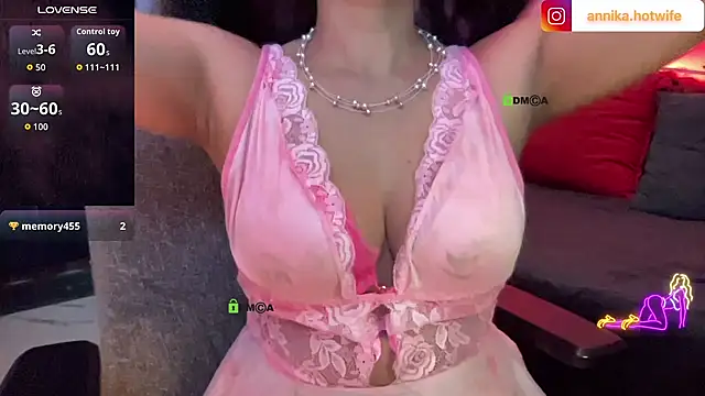 Snapshot of GoddessRaani chatting on 10.16.25 GoddessRaani online show from 10.16.25