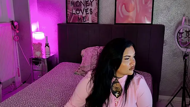  MelinaCurves  online show from 02.28.25