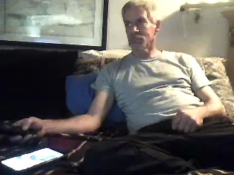 Snapshot of Biknight chatting on 02.10.25 Biknight online show from 02.10.25