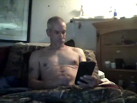 Snapshot of Biknight chatting on 02.11.25 Biknight online show from 02.11.25