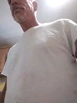 Snapshot of Biknight chatting on 09.21.25 Biknight online show from 09.21.25