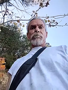 Snapshot of Biknight chatting on 10.21.25 Biknight online show from 10.21.25