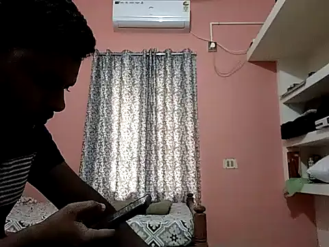 Snapshot of Aneesh007m chatting on 10.17.25 Aneesh007m online show from 10.17.25