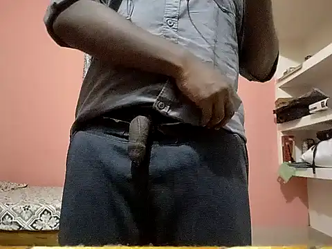 Snapshot of Aneesh007m chatting on 11.07.25 Aneesh007m online show from 11.07.25