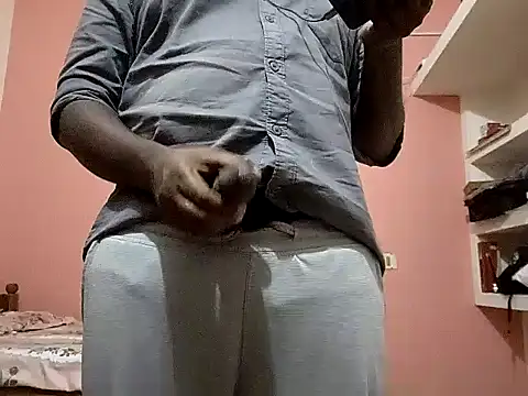 Snapshot of Aneesh007m chatting on 11.14.25 Aneesh007m online show from 11.14.25