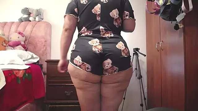 Snapshot of zoe_hotxxx chatting on 05.26.26 zoe hotxxx online show from 05.26.26