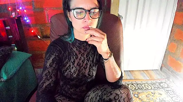 BrianaGarner online show from 04.21.26