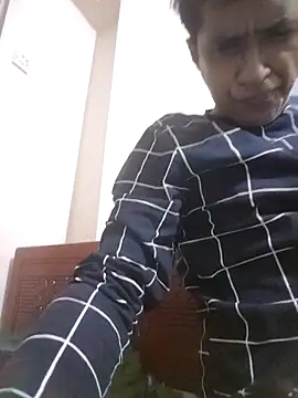 iamkahn 44 online show from 12.17.25